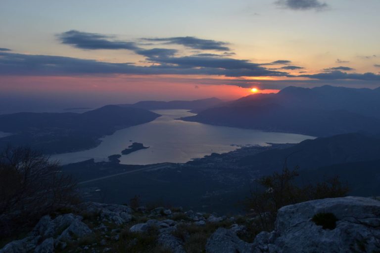Balkans354