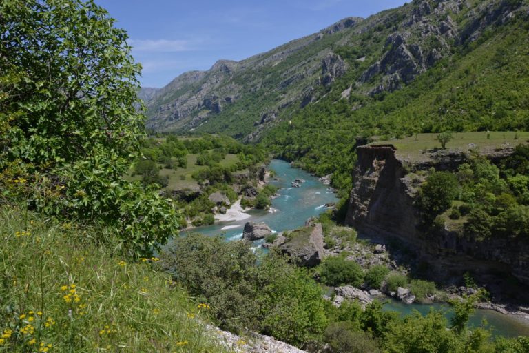 Balkans370